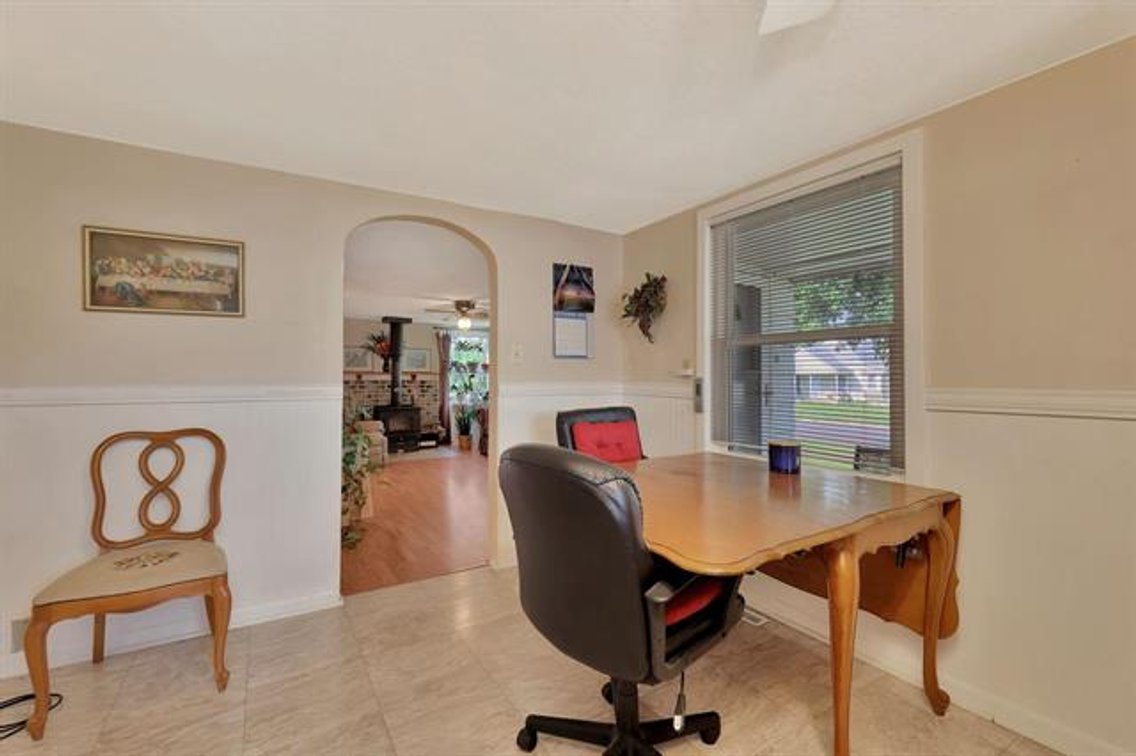 Image for 124 S Collingwood