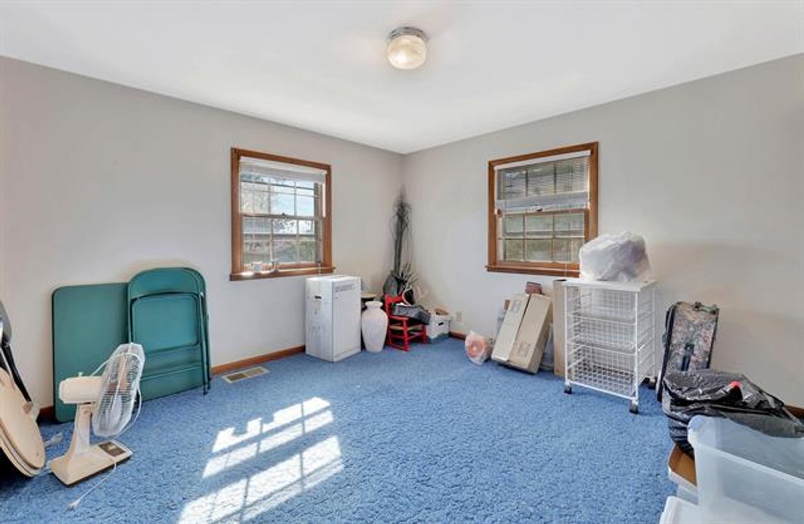 Image for 124 S Collingwood