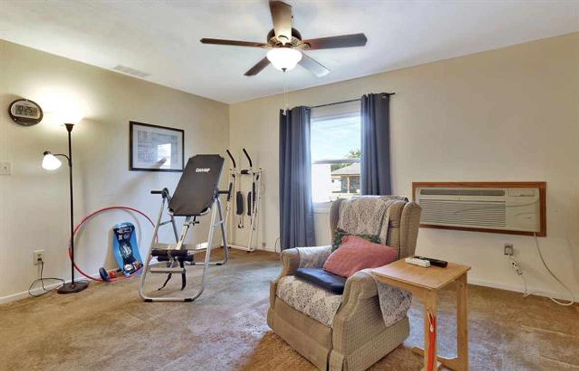 Image for 124 S Collingwood
