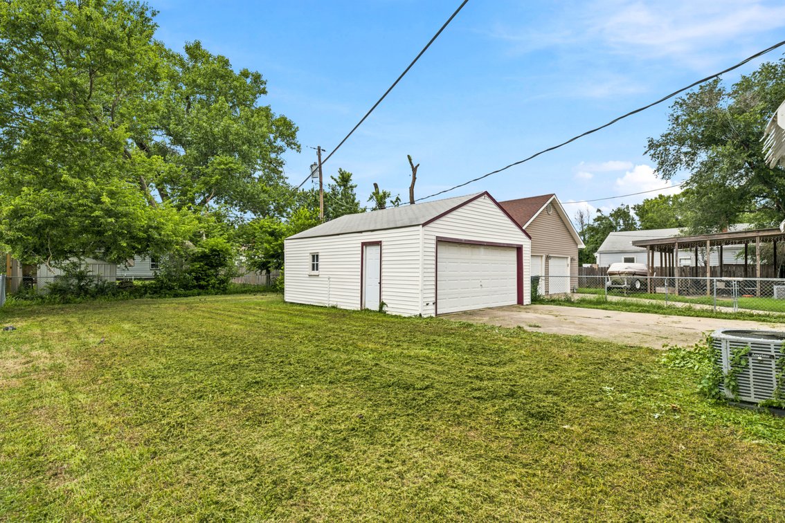 Image for 2111 S Pattie Ave