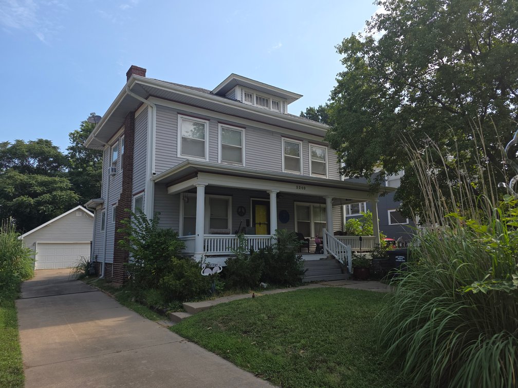 Image for 3240 E Country Club