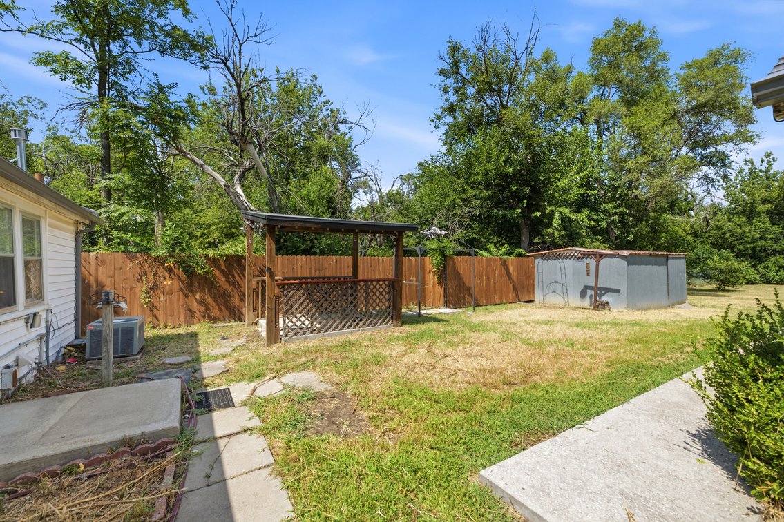 Image for 1128 N Custer Ave