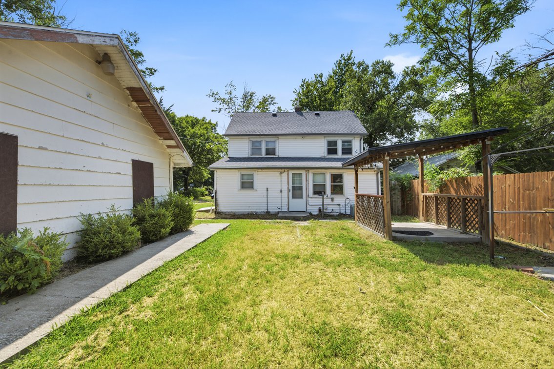 Image for 1128 N Custer Ave