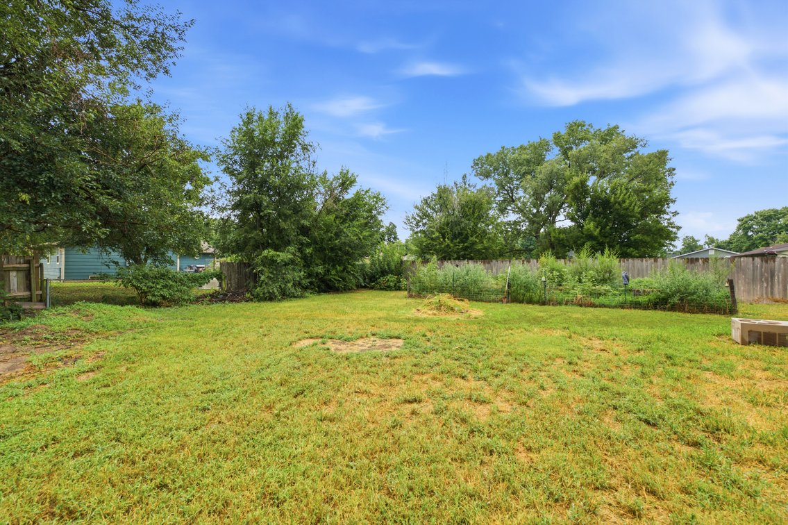 Image for 725 W Lockwood