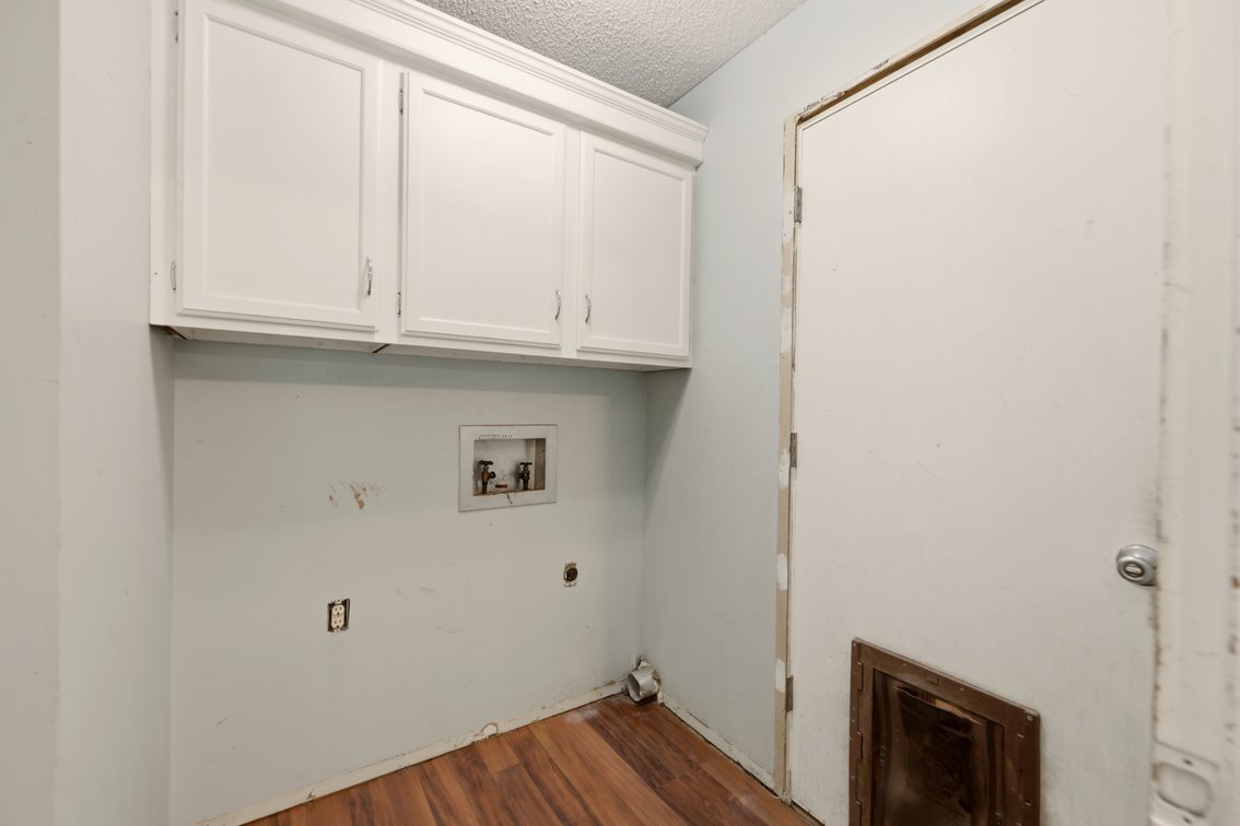 Image for 725 W Lockwood