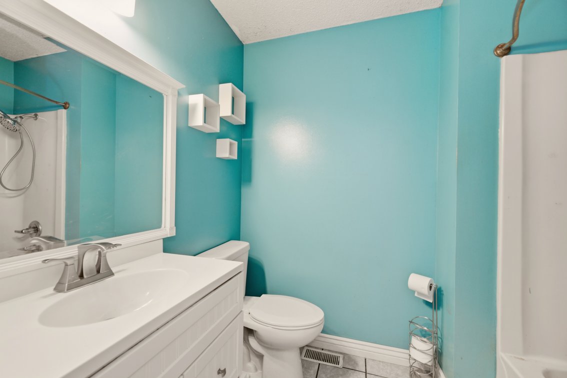 Image for 725 W Lockwood