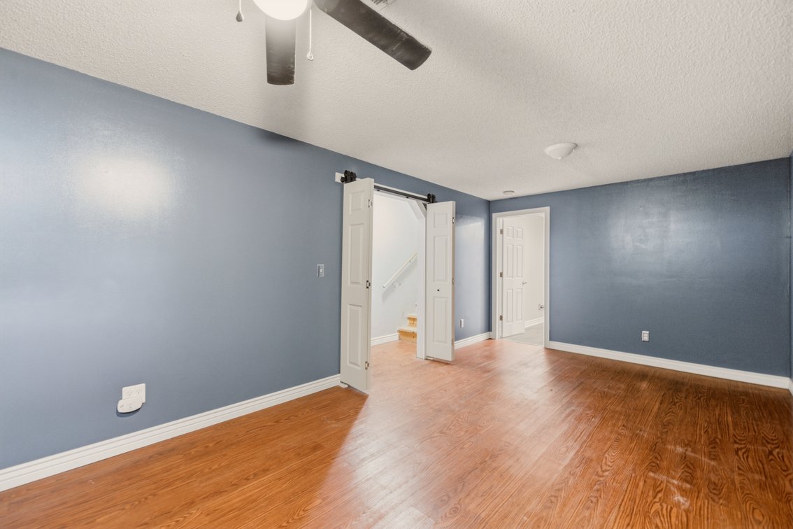 Image for 725 W Lockwood