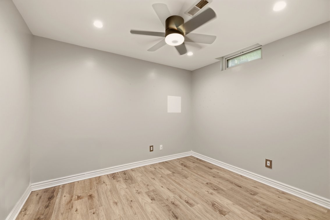 Image for 725 W Lockwood