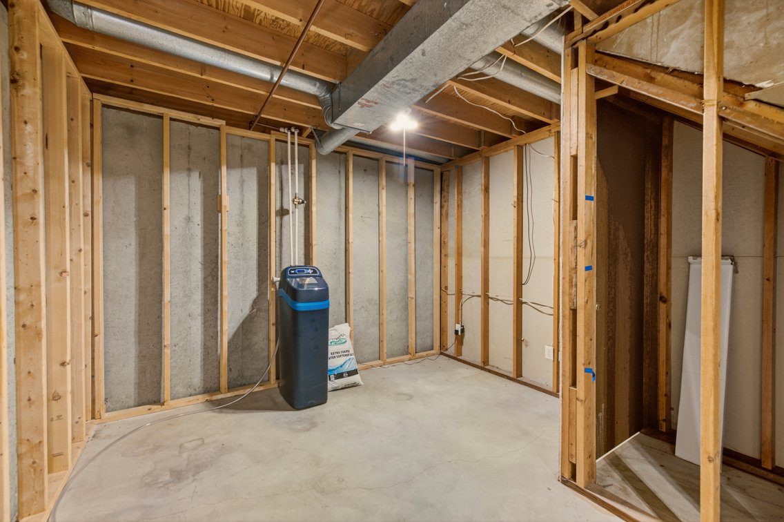 Image for 725 W Lockwood