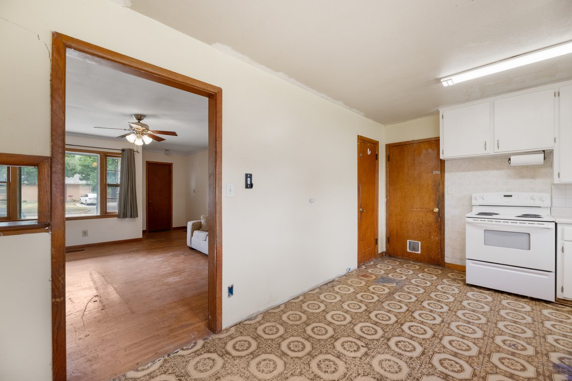 Image for 2732 S Greenwood Ave
