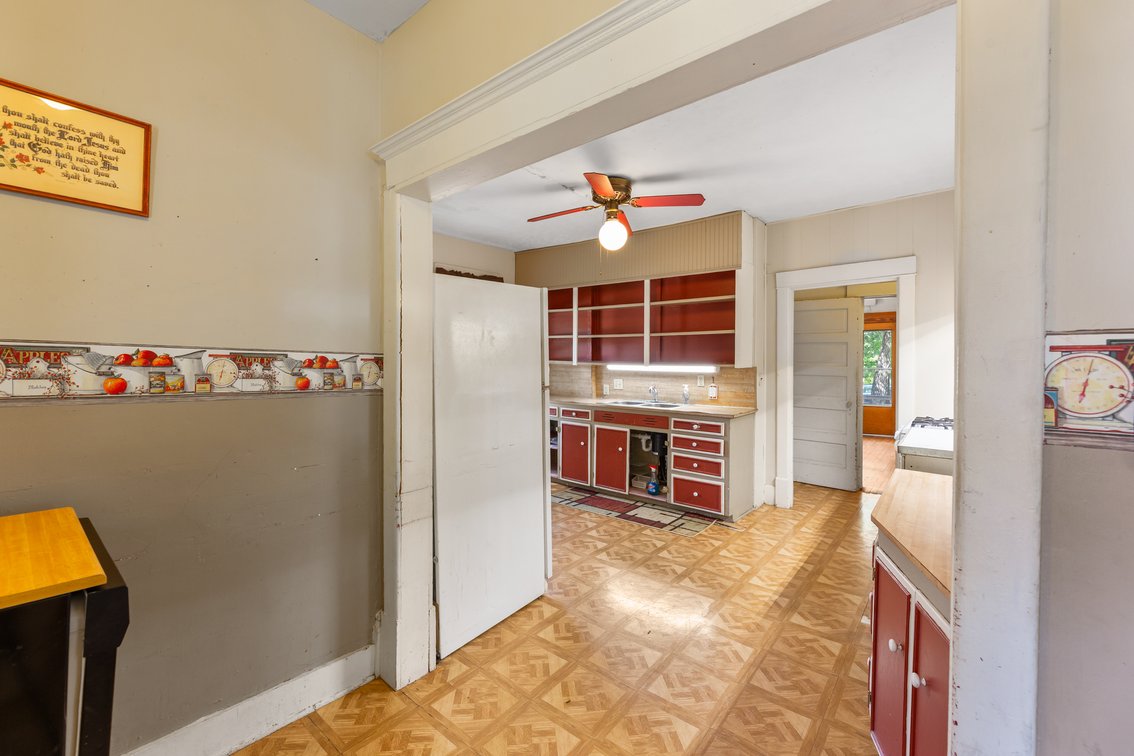 Image for 825 S. Ash Street