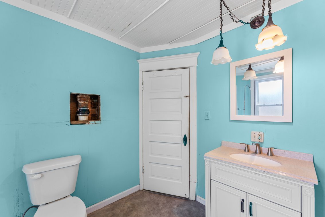 Image for 825 S. Ash Street