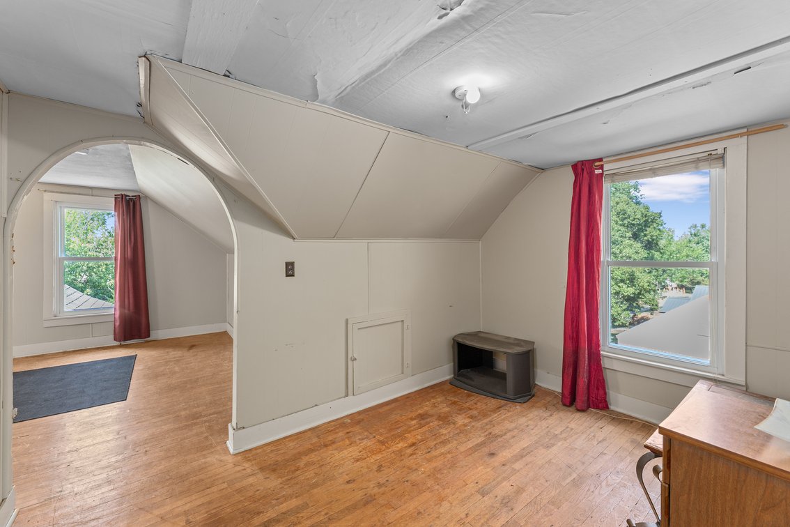 Image for 825 S. Ash Street