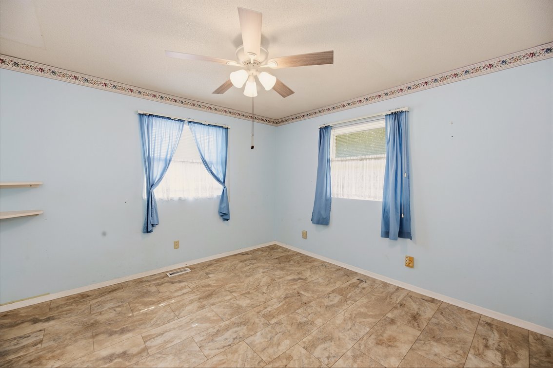 Image for 1711 James Street, Hutchinson