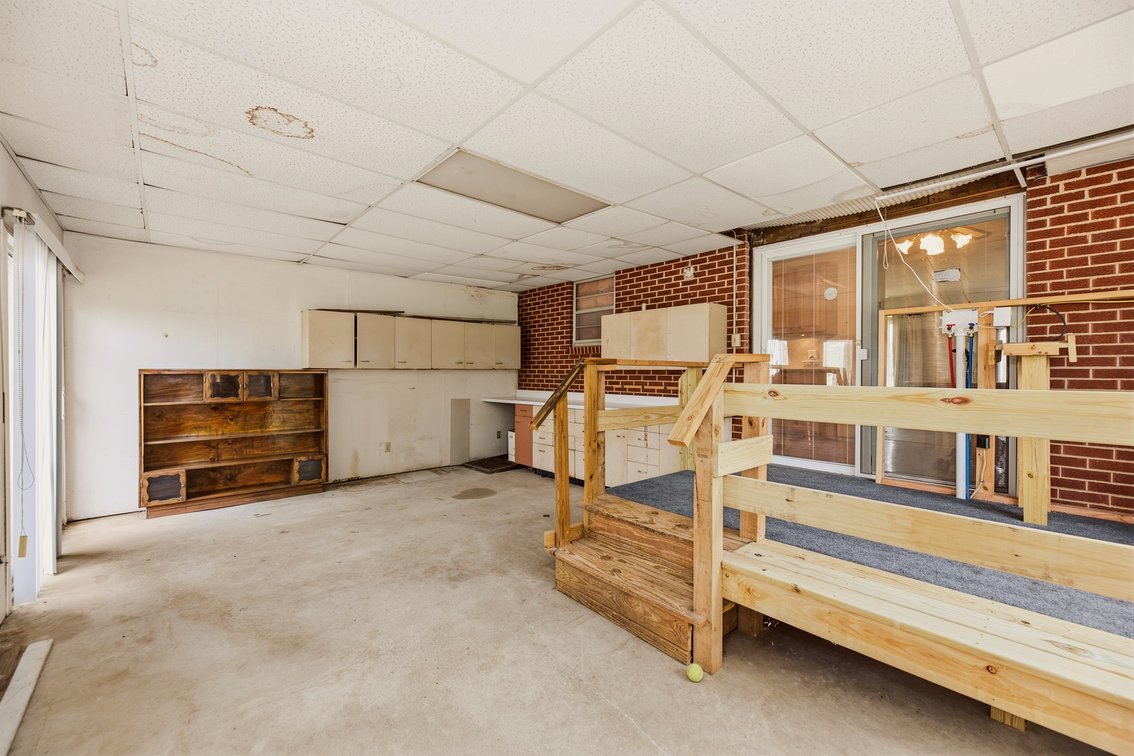 Image for 1711 James Street, Hutchinson