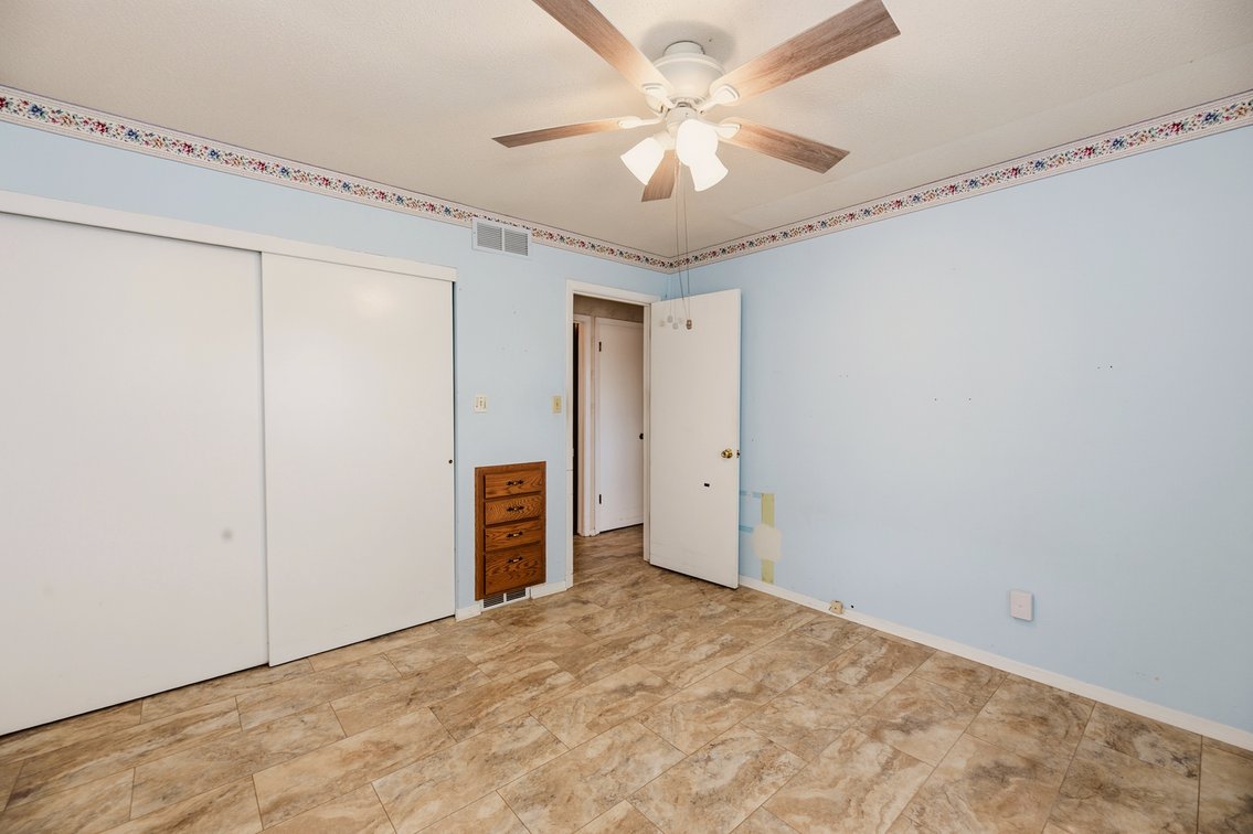 Image for 1711 James Street, Hutchinson