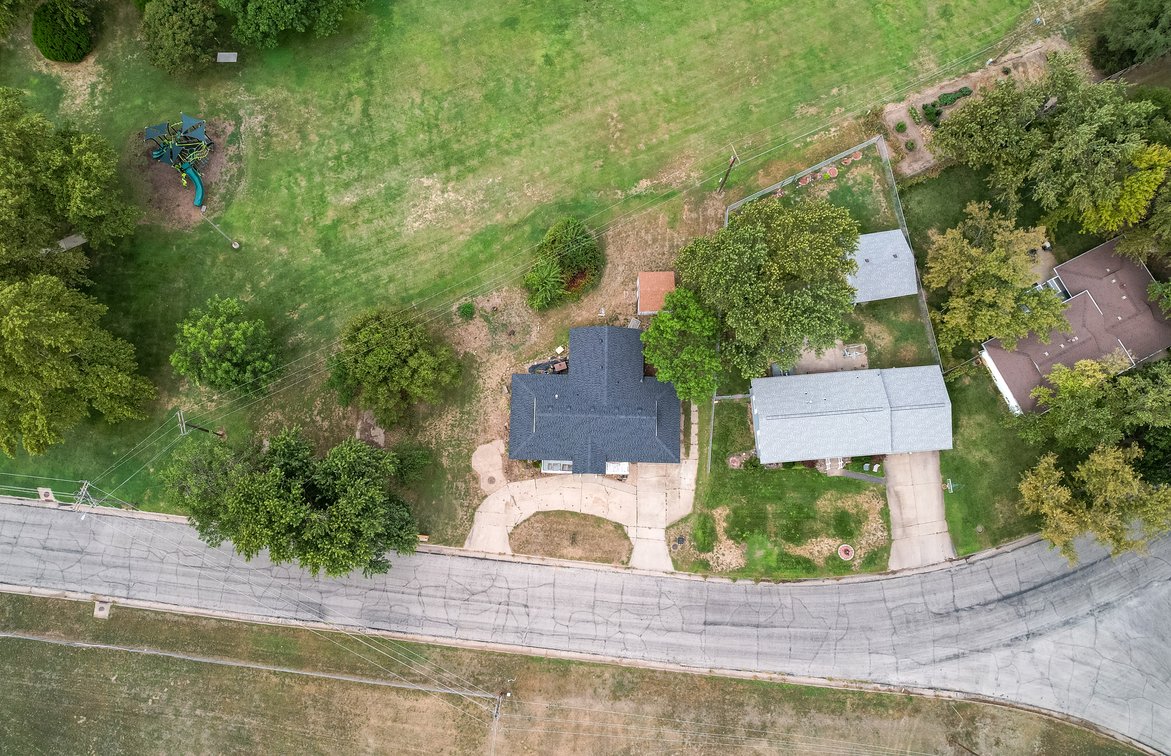 Image for 1711 James Street, Hutchinson