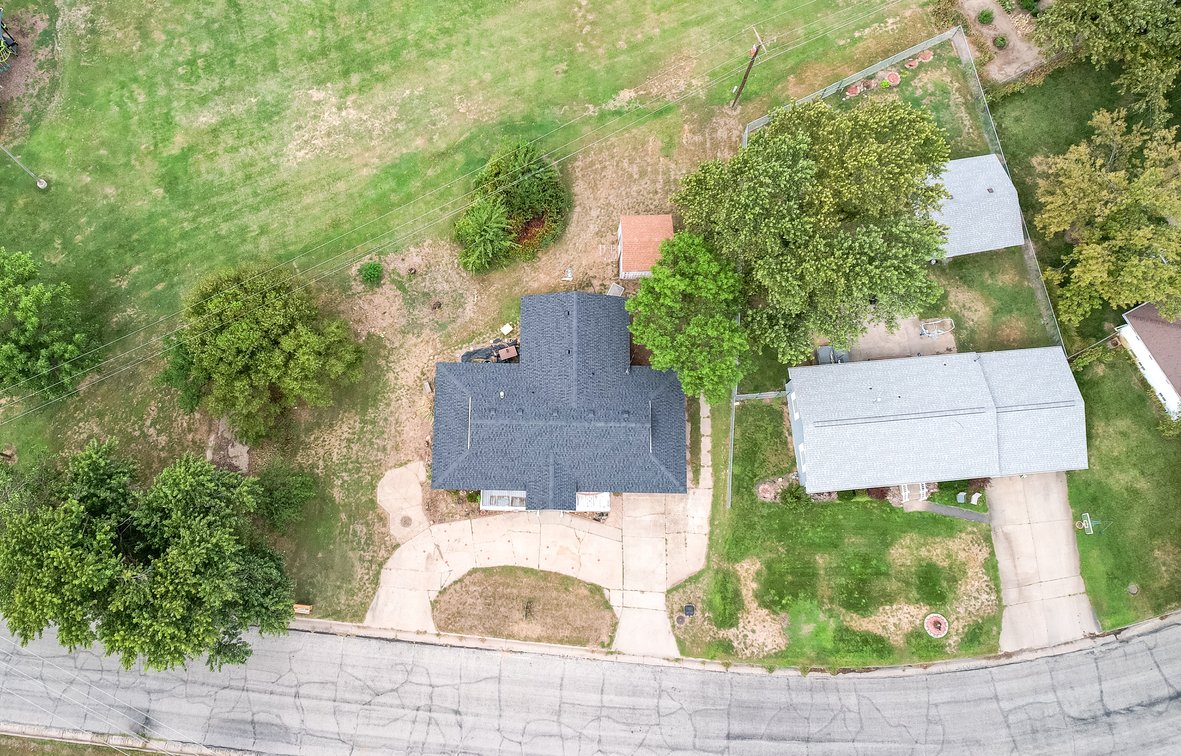 Image for 1711 James Street, Hutchinson