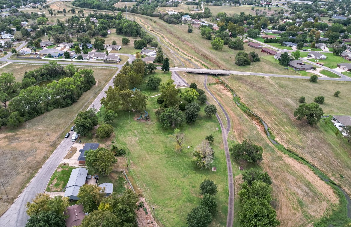 Image for 1711 James Street, Hutchinson