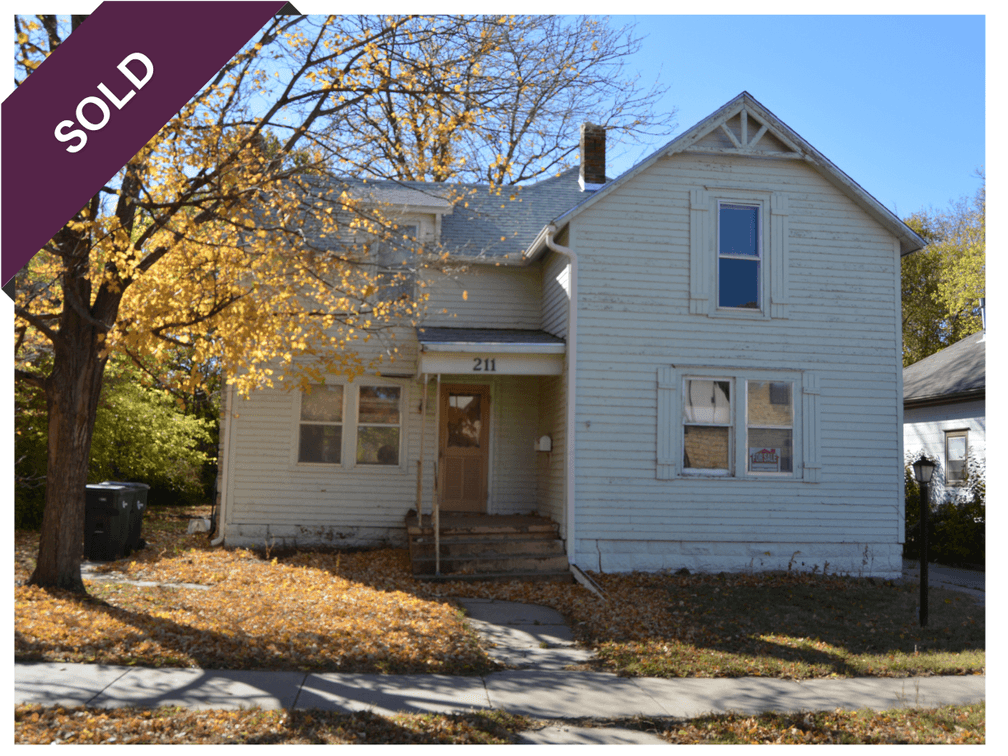 Image for 211 E 4th St
