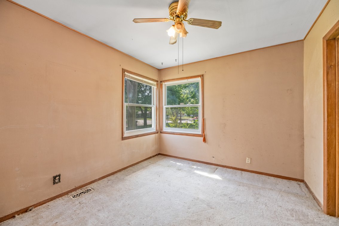 Image for 1833 S Fern Ave