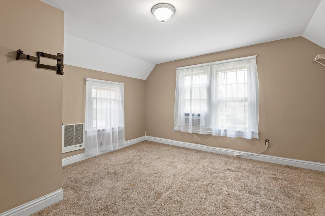 Image for 406 E 3rd Street, Newton
