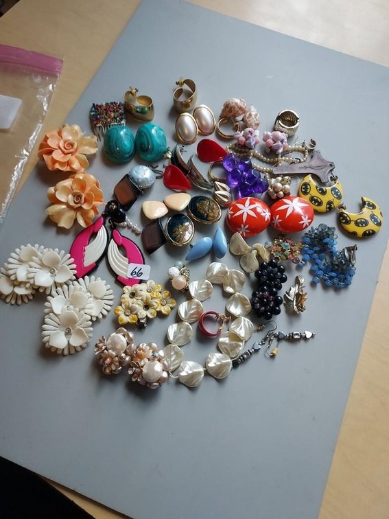 Image for Longtime Collector #22 Online Auction