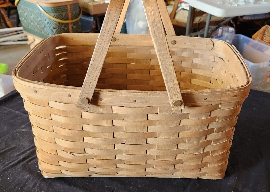 Image for Richard & Joanne Pflum Downsizing Online Auction