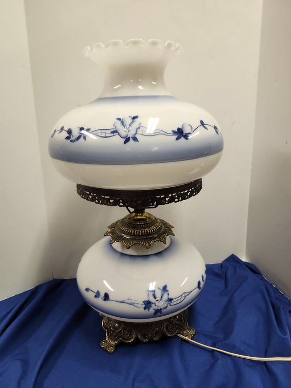 Image for Byron & Deloris Schwier Collections #7 Online Auction
