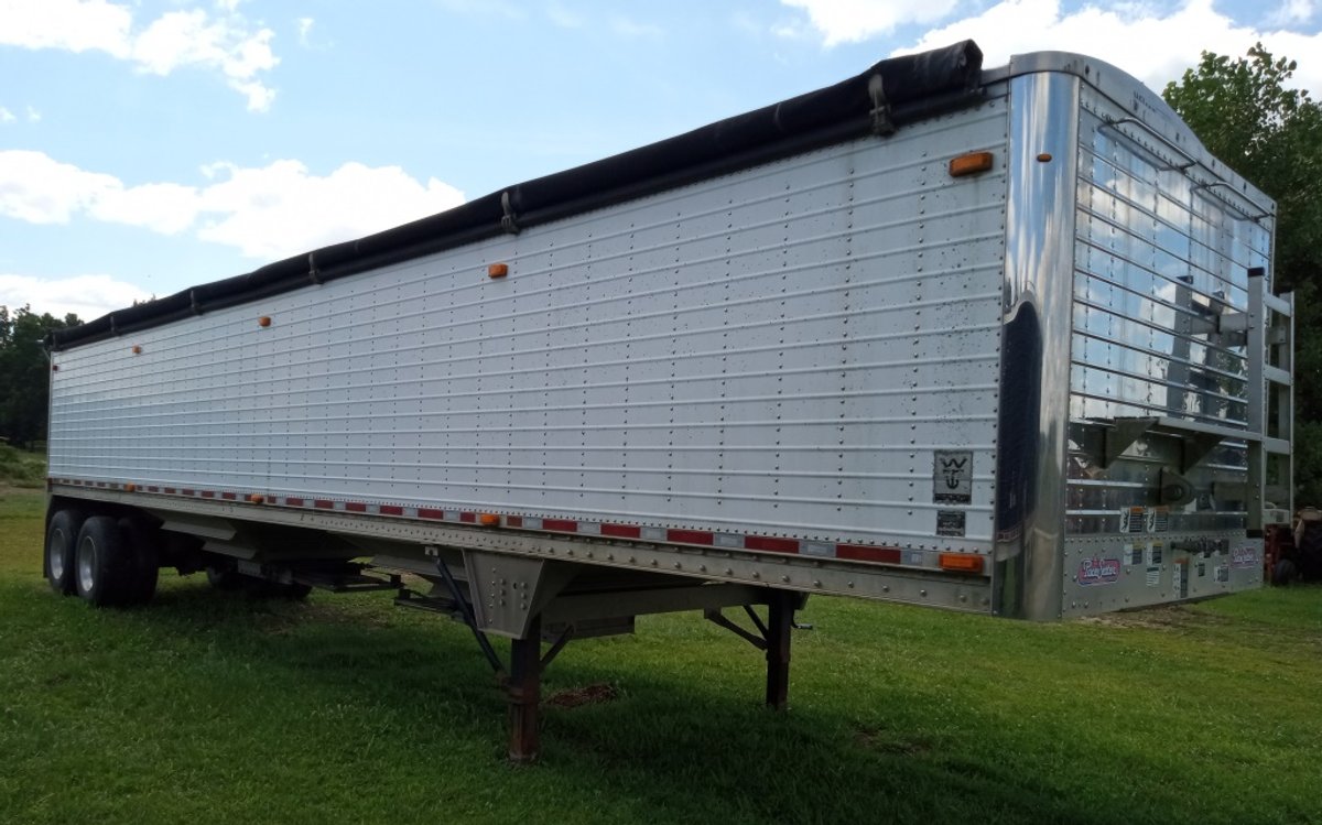 Image for Melvin & Karen Button Online Farm Equipment Auction