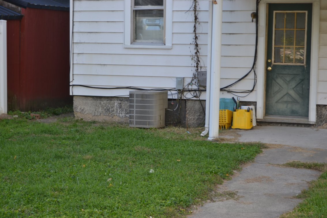 Image for 2106-2108 Vermont Ave, Connersville Real Estate Auction