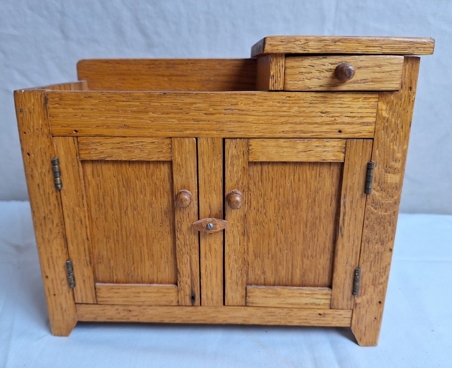 Image for Milroy Family Downsizing & Multi Consignor Online Auction