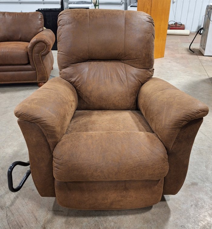 Image for Milroy Family Downsizing & Multi Consignor Online Auction