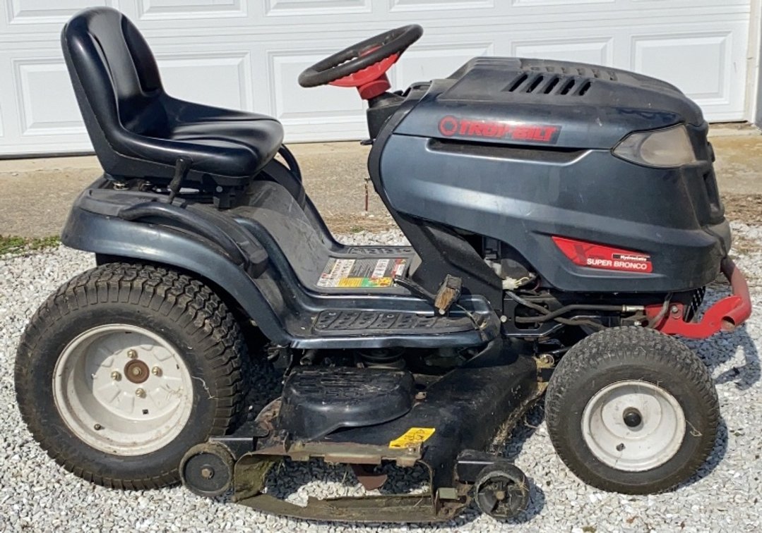 Image for Earl Taylor Jr. Estate #3 Online Auction