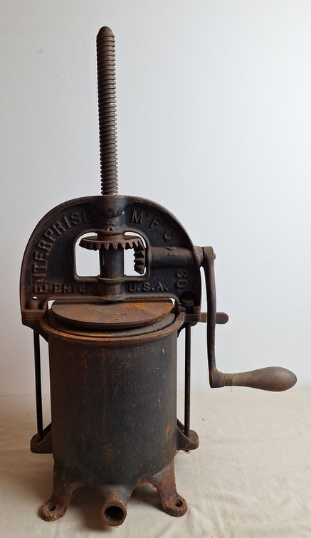 Image for Toshiko Bennett Downsizing Online Auction