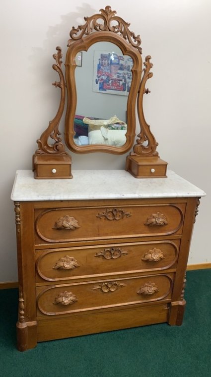 Image for Tom & Ann Francis Downsizing Online Auction