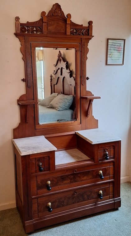 Image for New Salem Family Downsizing Online Auction # 4
