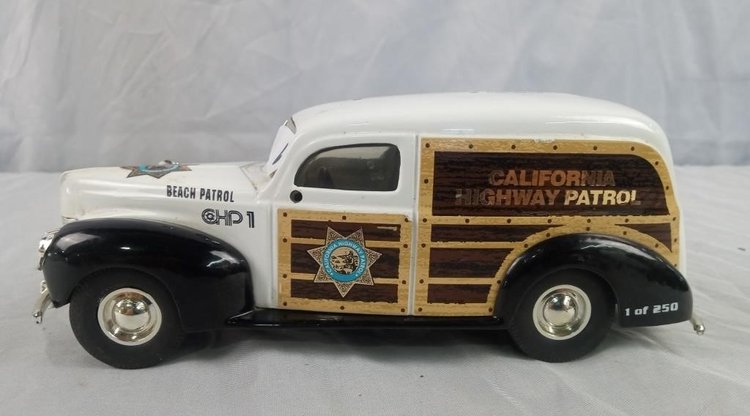Bryant Toys & Primitives Online Auction