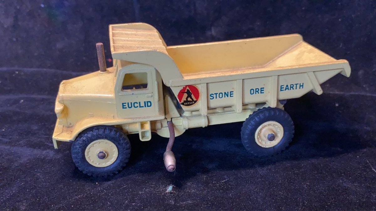 Image for Schulthies Antiques & Household Online Auction