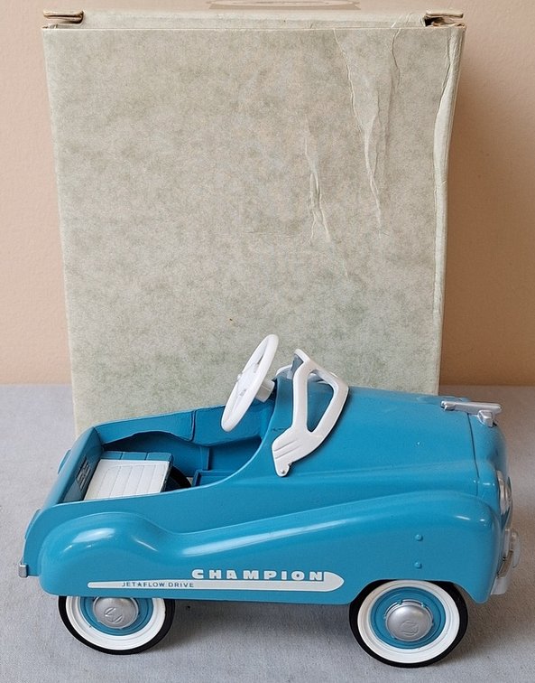 Image for Toy Tractors, Hallmark, Die-Cast Collectibles Online Auction