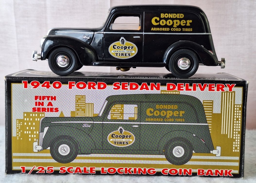 Image for Toy Tractors, Hallmark, Die-Cast Collectibles Online Auction
