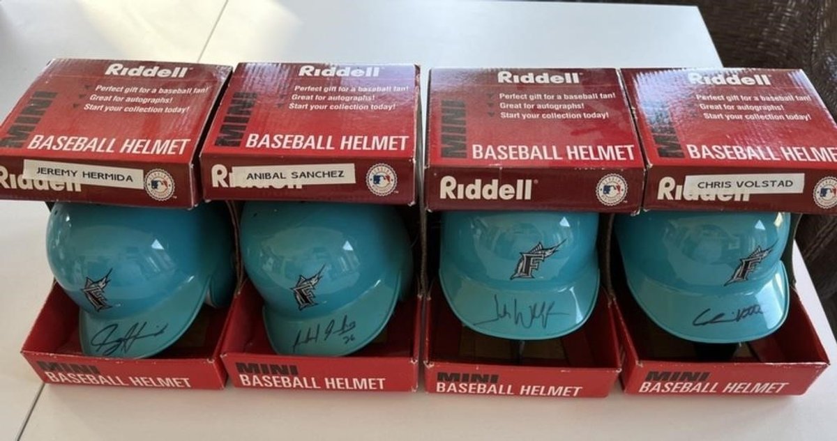 Image for Larry's #3 Sports Collectibles Online Auction