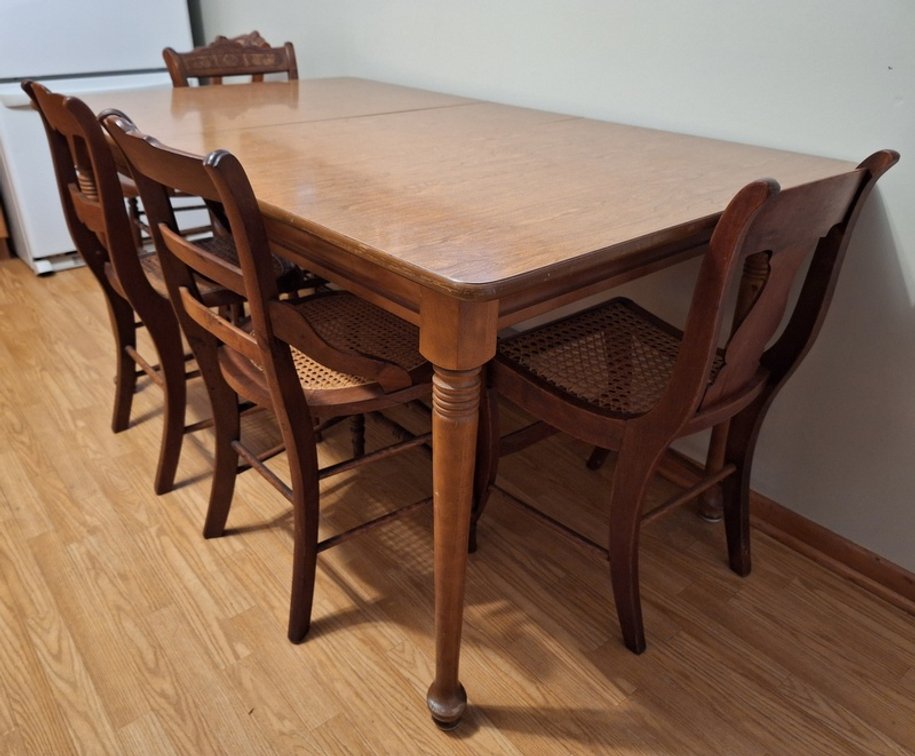 Image for Rushville Family Downsizing Online Auction