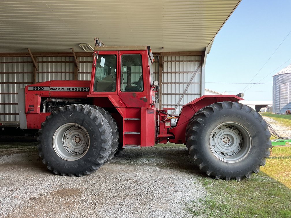 Image for Jim & Mary Sue Riggs Farming Retirement Auction