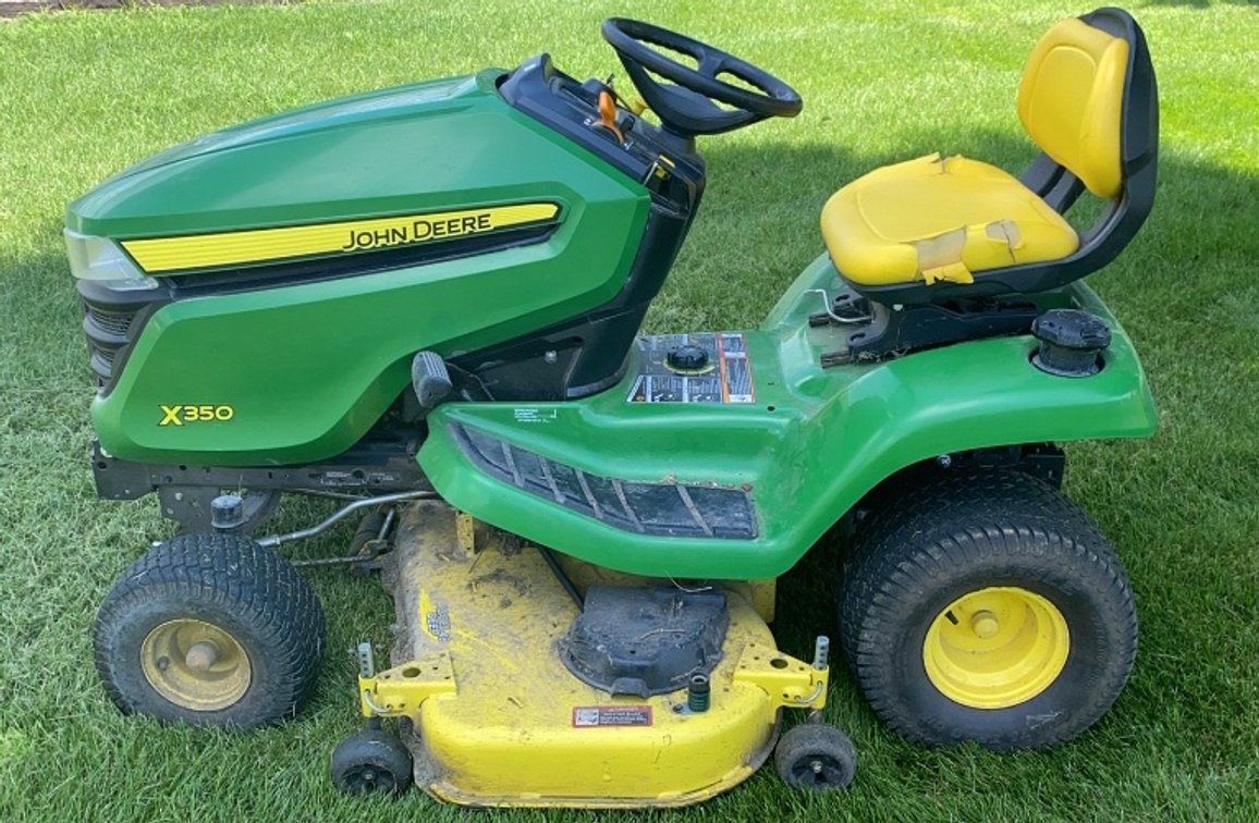 Image for Amos & Arlene Strait Downsizing Online Auction