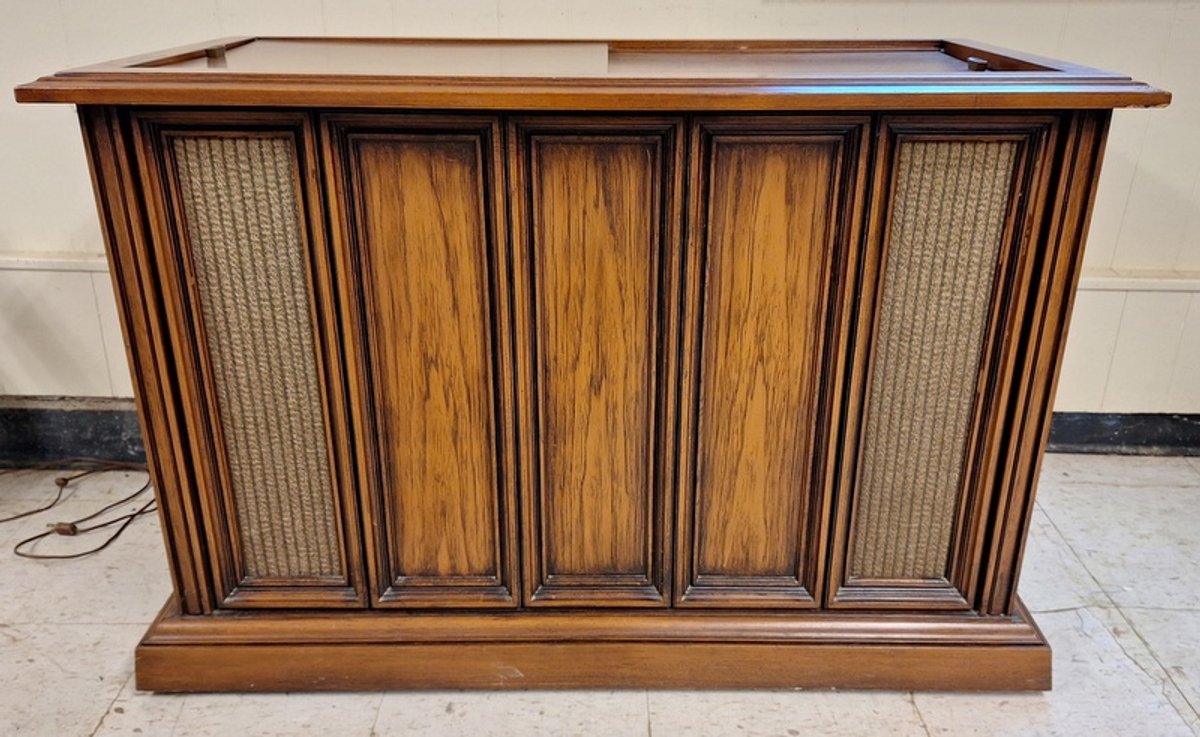 Image for Multi-Consignor September Online Auction