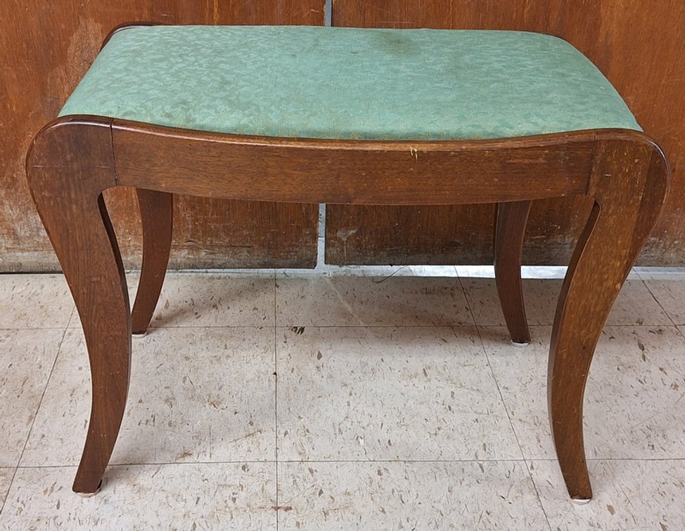 Image for Multi-Consignor September Online Auction