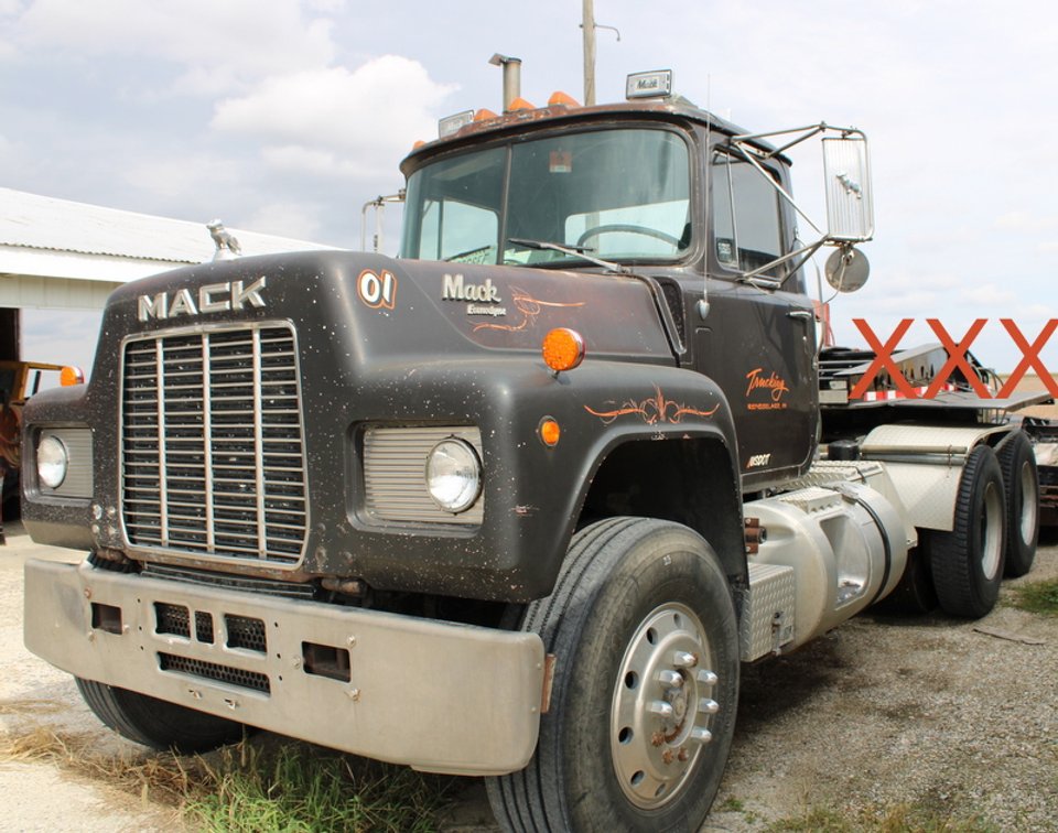 Image for Buschman Farms Equipment Online Auction