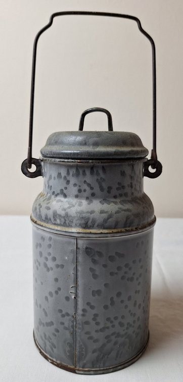 Image for Barn Finds, Graniteware, Die-Cast Toys Online Auction