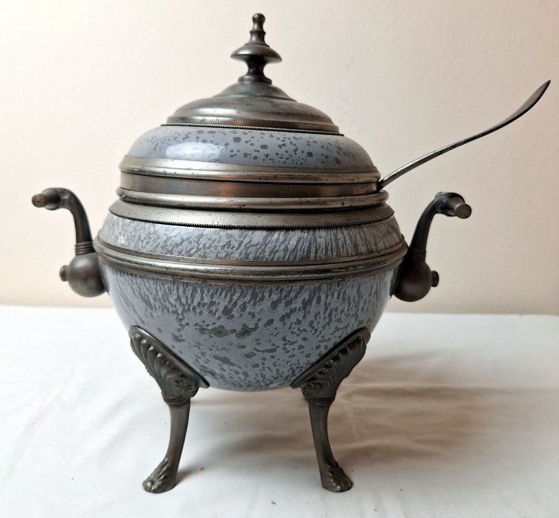 Image for Barn Finds, Graniteware, Die-Cast Toys Online Auction